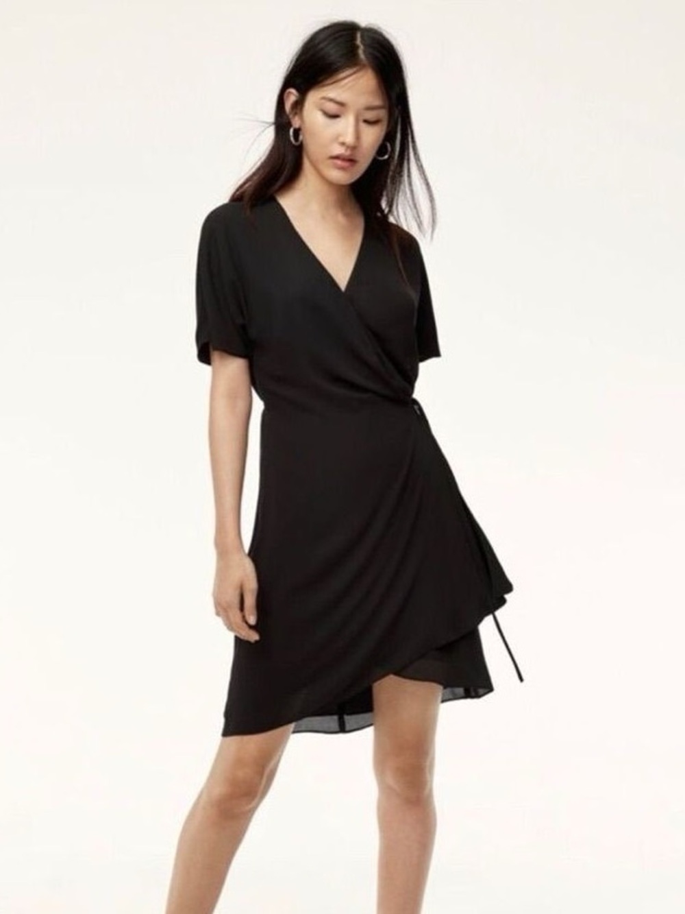 Aritzia Babaton Wallace Wrap Dress In Black Size XS Short Sleeve V-Neck Elegant